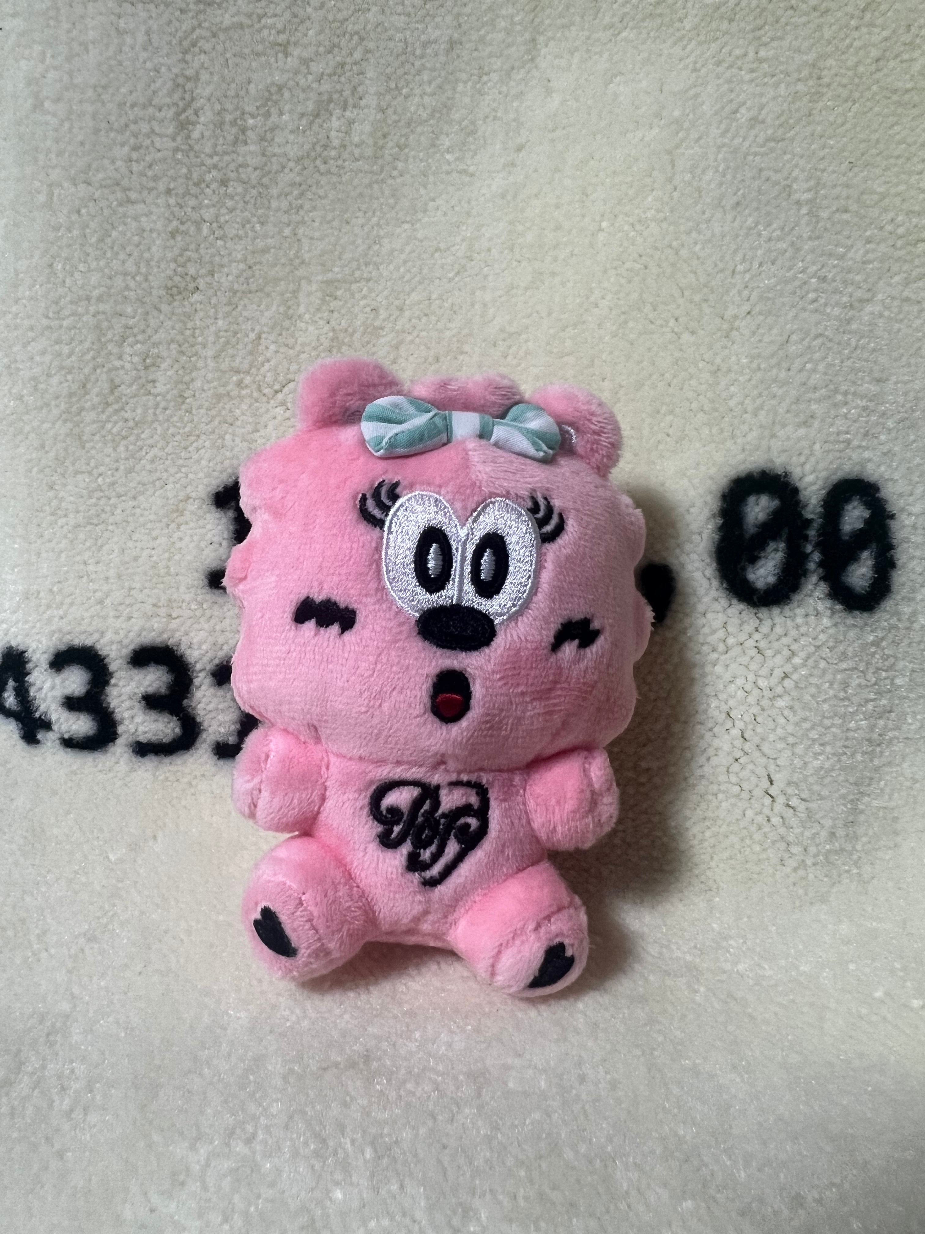 BLACKPINK x VERDY BINKY キーホルダー (ポップアップ限定)