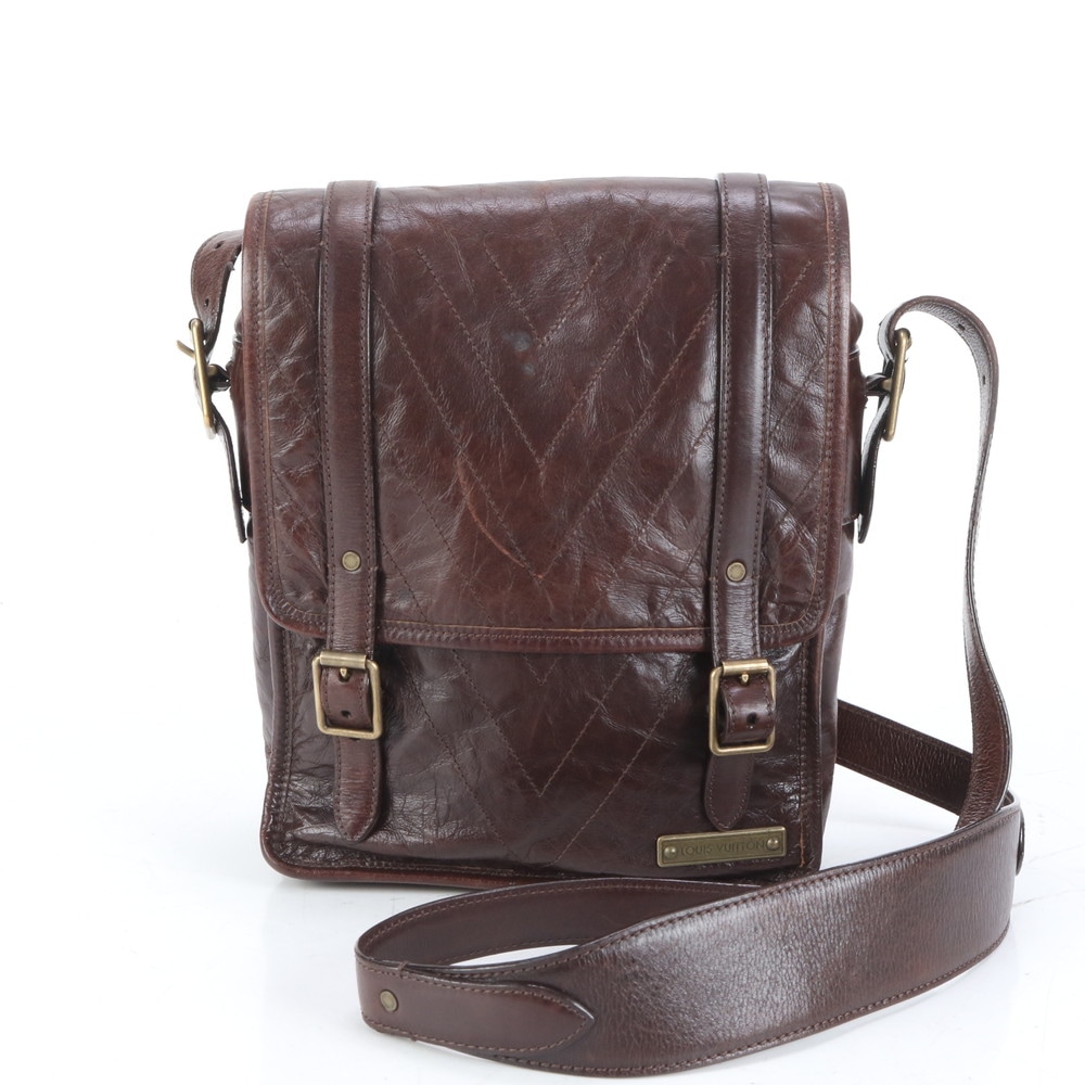 美品 キュイール ソアナ トロター M95688 レザー ショルダーバッグ 斜め掛け メッセンジャー ビジネス 通勤 トート メンズ EUE CQ21-10 中古 39,800円