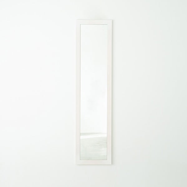 幅広枠ウォールミラー(40×161)(ホワイト/白) 天然木 姿見鏡 ワイド 高級感 木製 飛散防止加工 壁掛け 北欧風 ヴィンテージ 韓国インテリア 玄関 トイレ 洗面...