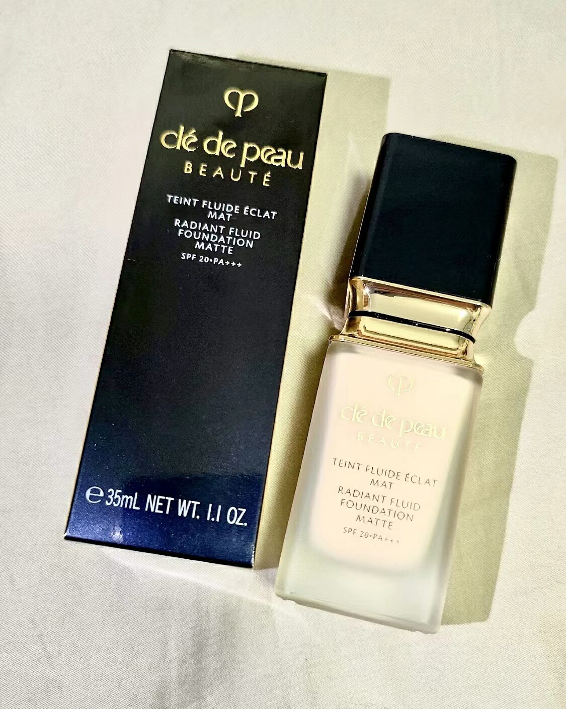 国内正規品！資生堂 SHISEIDO クレドポー ボーテ タンフリュイドエクラ マットオークル00 35ml SPF20 PA+++