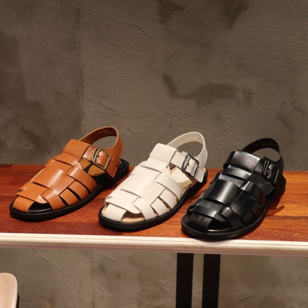 サンダル レディースシューズ レディースサンダル ヒールサンダル 1cmヒール ラウンドトゥ ベルト バックル 美脚 脚長 レザー PU 編み込み かわいい 大人可愛い きれいめ シンプル カジュアル