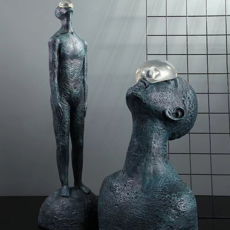 北欧の抽象アートと人体彫刻を組み合わせたインテリア 8,066円