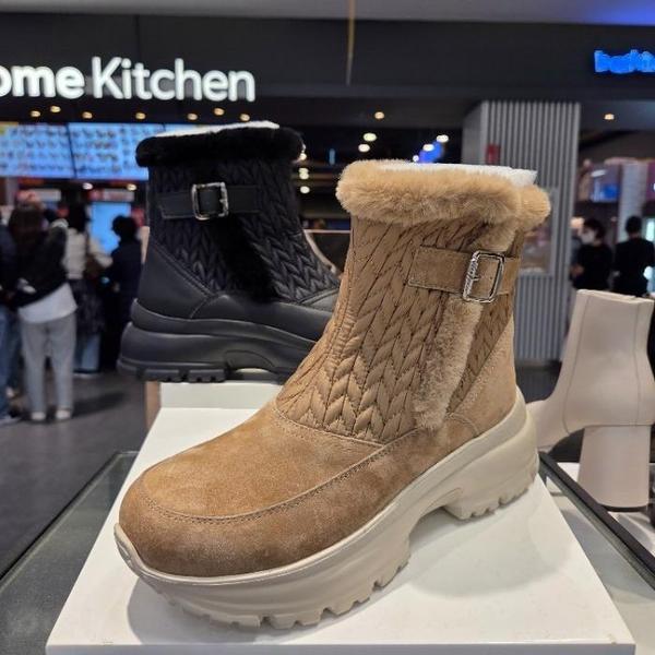 HC06 女性用パッド入り起毛軽量ブーツLCWA73U54C (42312974)