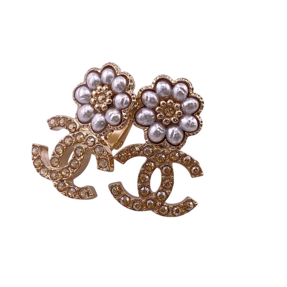 Earrings here mark B22K fake pearl ladies yellow