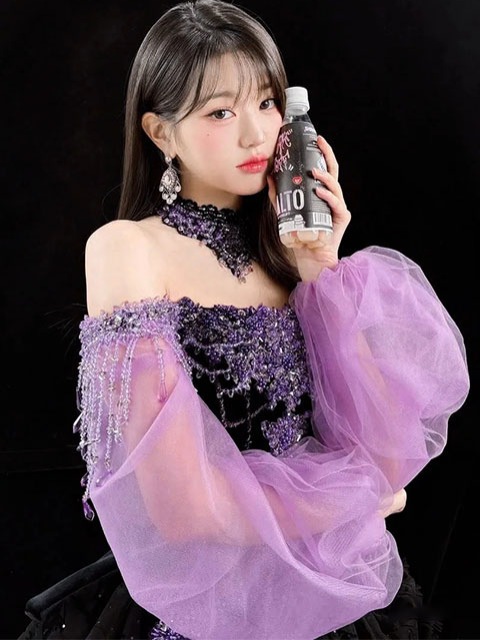 女の子iveZhangYuanyingパフォーマンスコスチューム黒の腫れたスカート紫色のラインストーン重工業ダンス