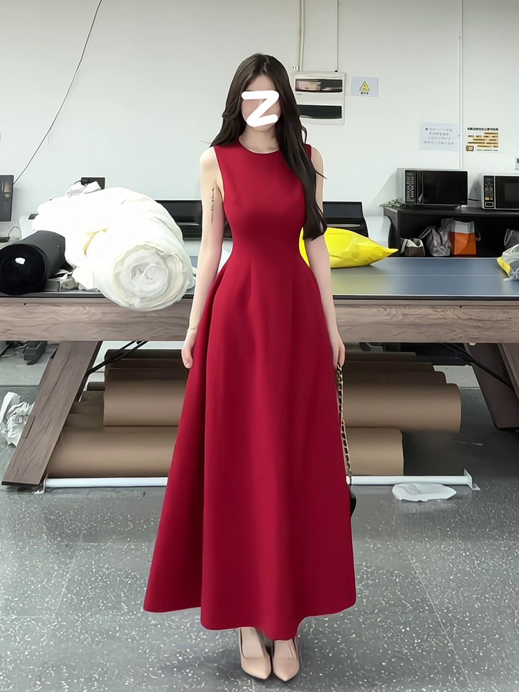 赤いノースリーブ女性用夏の婚約ドレス花嫁の乾杯用ドレスウエストを引き締めてスリムに見せる赤いロングドレス