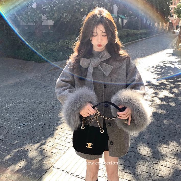 上品 可愛い ストラップラシャコート コート 韓国ファッション 秋冬 防寒 暖かいチェスターコート もこもこ袖 ゆったり 百掛け 体型カバーアウター 冬 ジャケットトップス 気質 通勤30%までに制限
