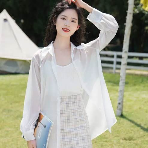 トップス シャツ 袖付き 長袖 襟付き 角襟 前開き 薄手 かわいい 大人可愛い きれいめ シンプル 大人 上品 おしゃれ かっこいい 大人女子 レトロ こなれ感 ラフ メンズライク ボーイッシュ オ
