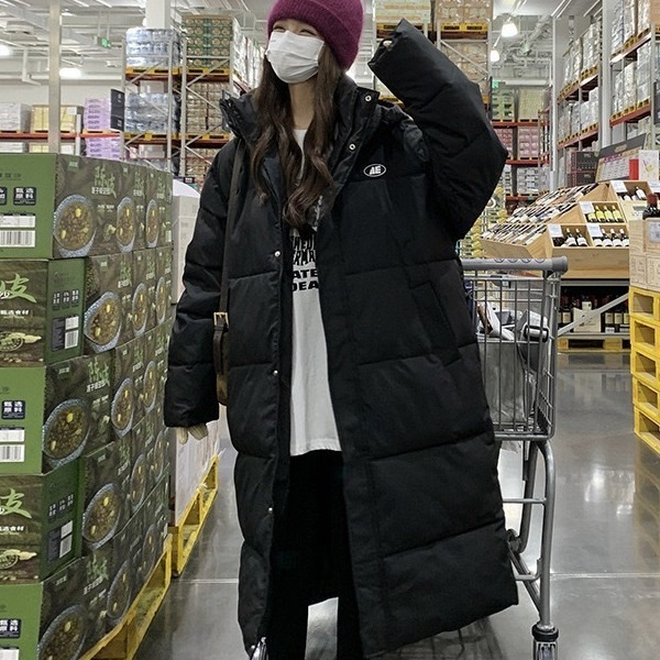 ホワイトロングダウンジャケット女性のための 2024 新しい膝丈韓国スタイルのカップル肥厚ホワイトダックダウンジャケットトレンディな