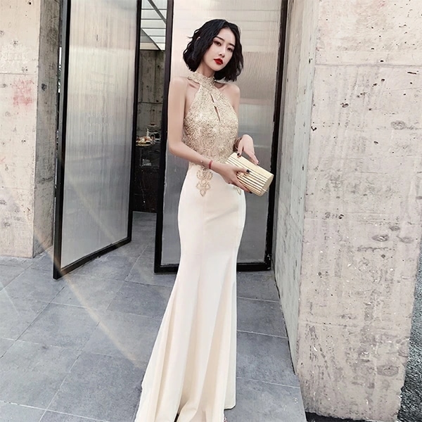 【急速出荷 2025年新作】イブニングドレス ロングドレス 韓国パーティードレス ワンピース ドレス 可愛い 花柄　無地 ホルターネック 春　夏　秋　袖なし　ロング丈　マキシ丈 お呼ばれ 二次会 披 9,312円