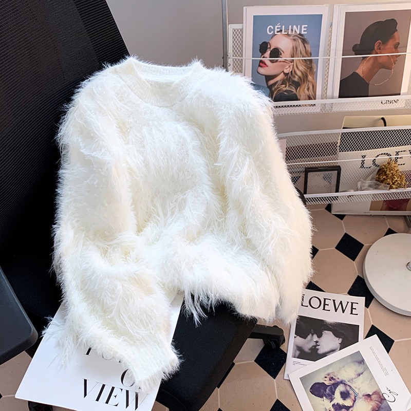 トップス セーター ミディアム丈 プルオーバー 長袖 ラウンドネック ふわふわ かわいい 大人可愛い きれいめ シンプル 上品 おしゃれ かっこいい レトロ きちんと こなれ感 個性的 主役級