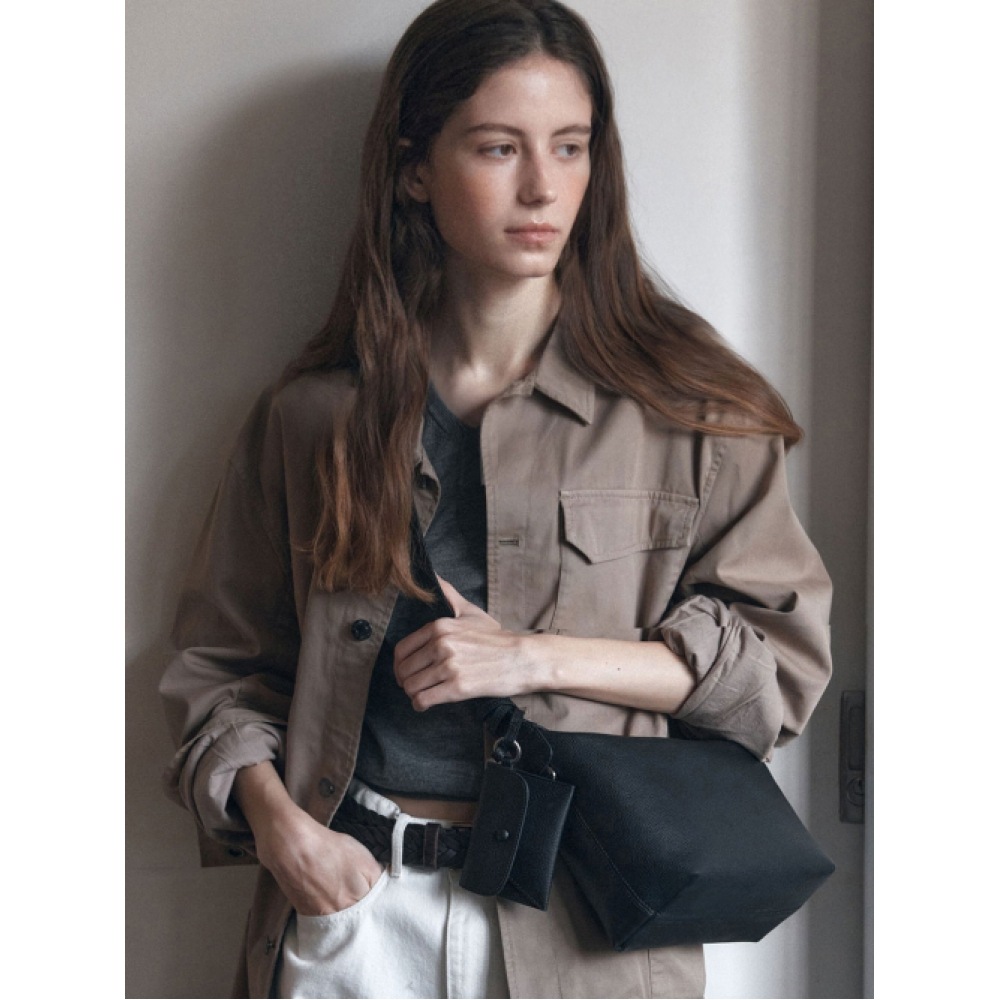 デメリエルヴェネタボリュームバッグブラック