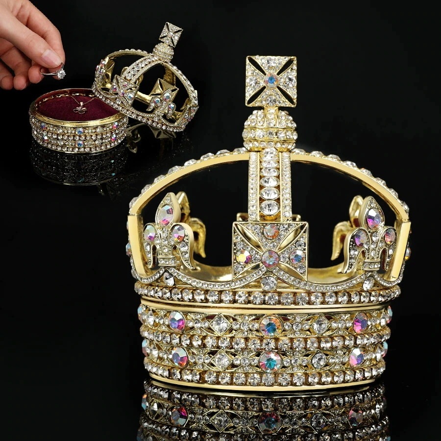 【正規品】 ヴィクトリア女王の小さな王冠 ジュエリー ボックス王冠 クラウン キング 英国王室 紋章 イギリス ラグジュアリ お母さん お義母さん アクセサリーケース リングケース 宝石箱 ギフト
