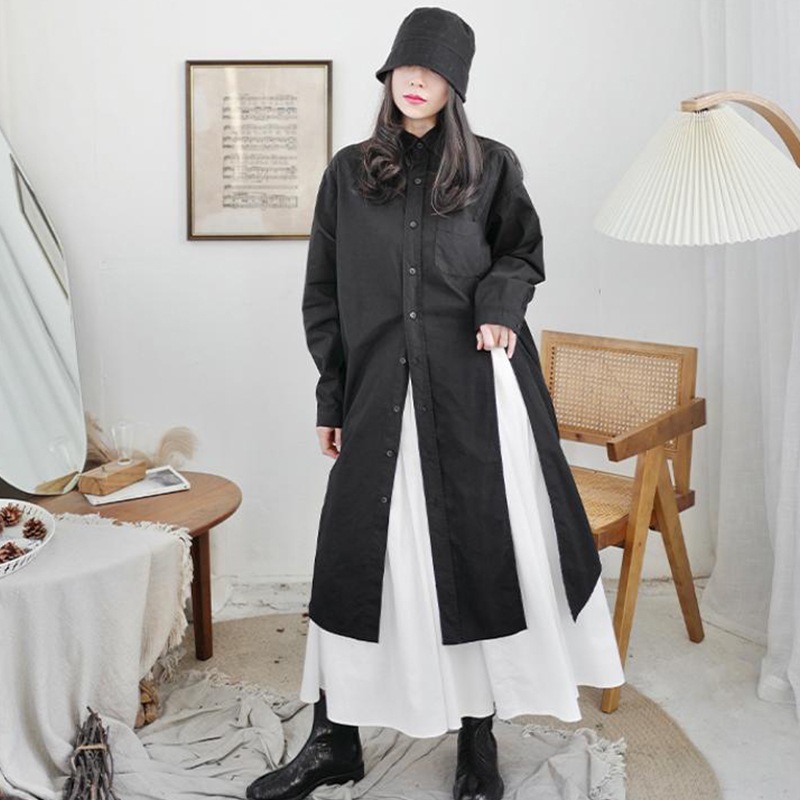 春の新しい女性の長袖シャツラージサイズのファッション春の新しいスプリットデザインシャツルーズミドル丈レディースシャツ無地シンプルで用途の広いレディースシャツトレンディなファッション