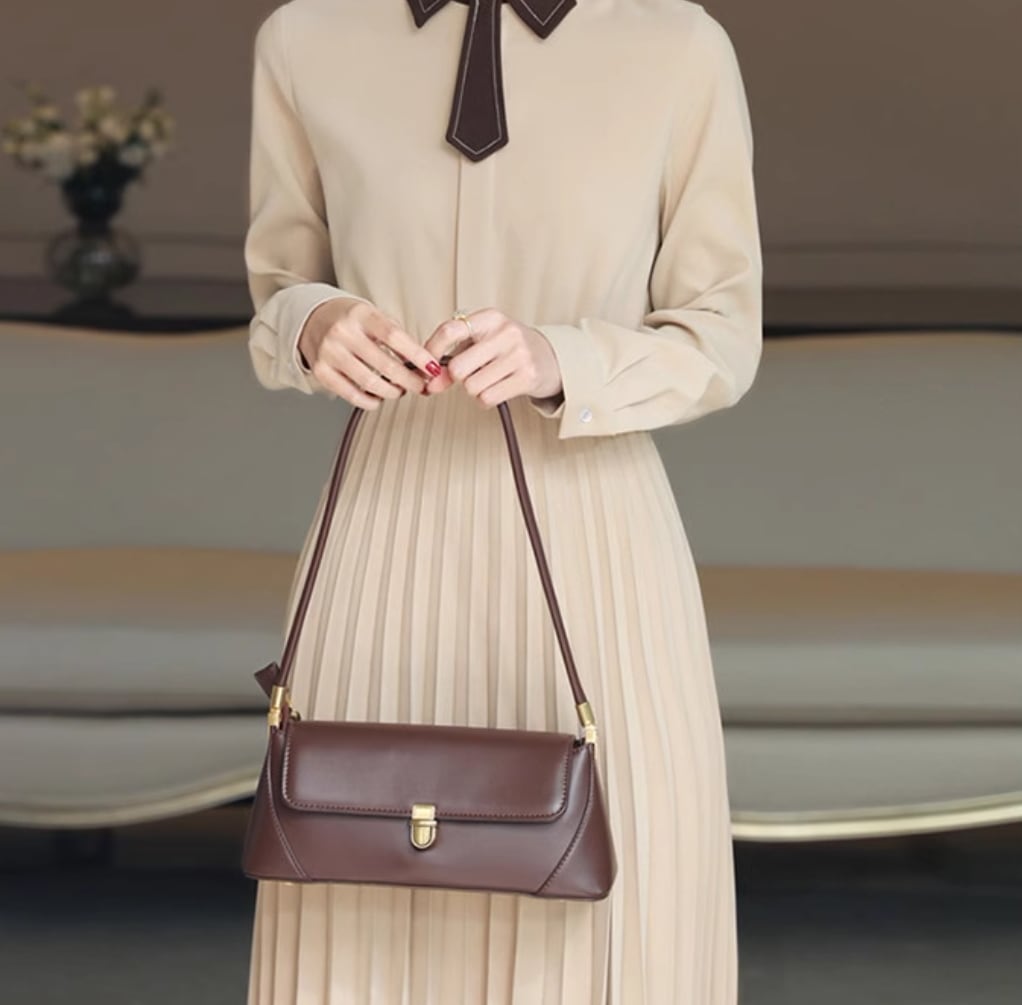 ワンピース レディース フレア ロング マキシ 長袖 フレア ドッキング かわいい 大人可愛い シンプル カジュアル おしゃれ かっこいい こなれ感 ガーリー クール エレガント 主役級 ラブリー