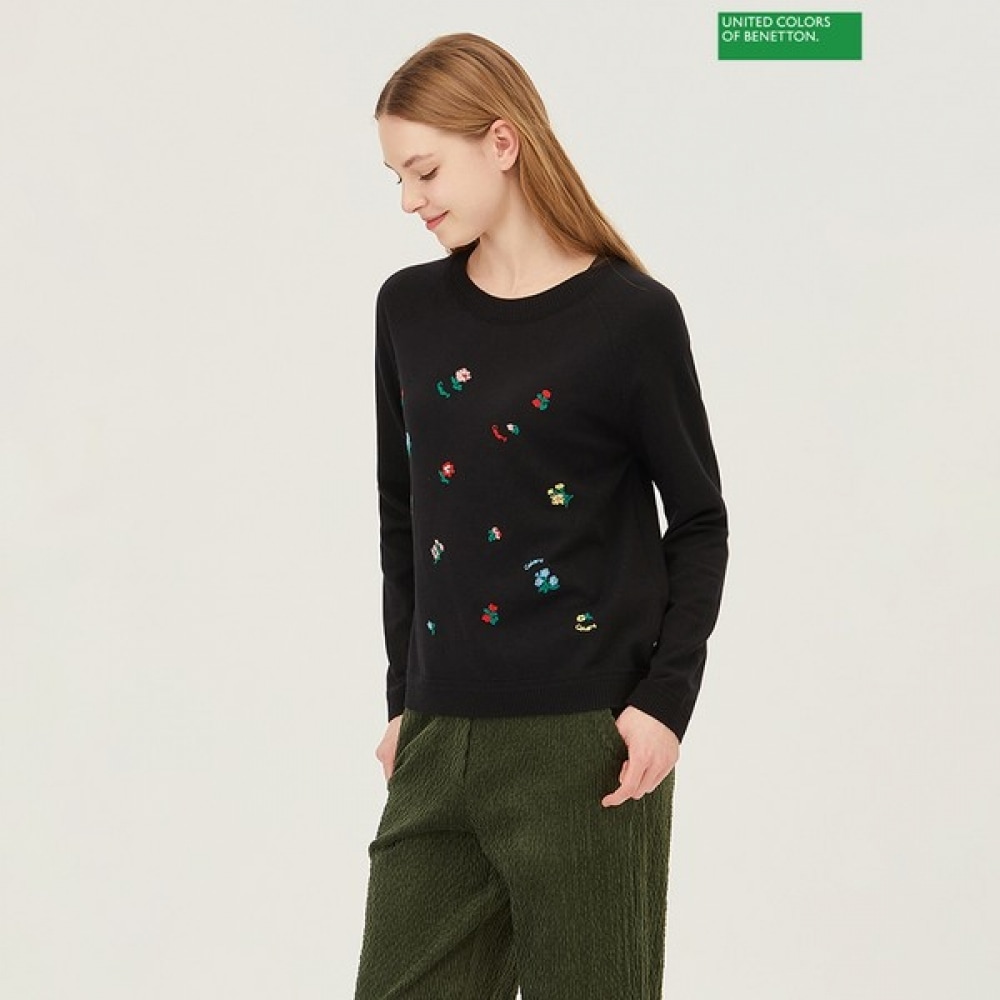 [ベネトン] ベネトンフラワー刺繍ニットBAKP18411