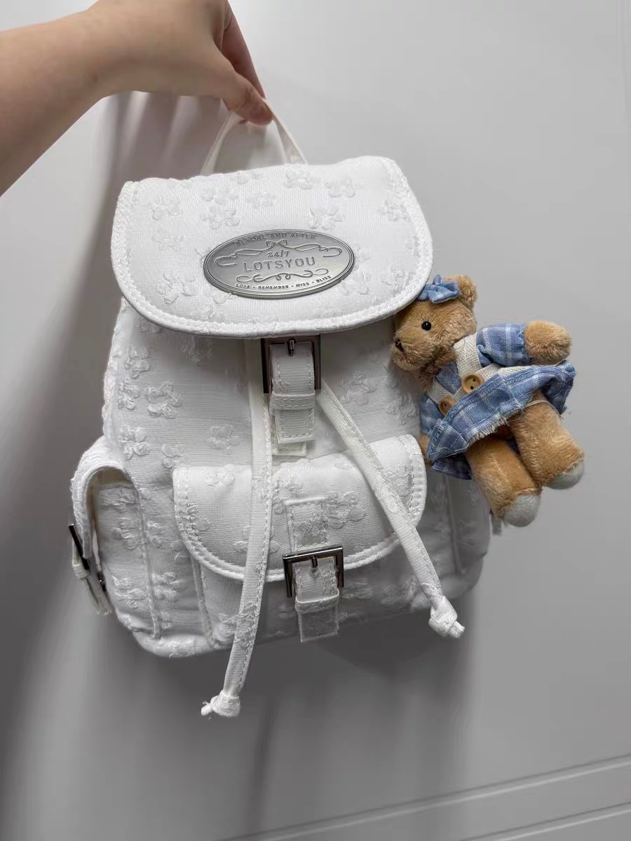 Chubby Backpack 韓国ブランド　韓国アイドル着用　鞄　バッグ　花柄　レザー