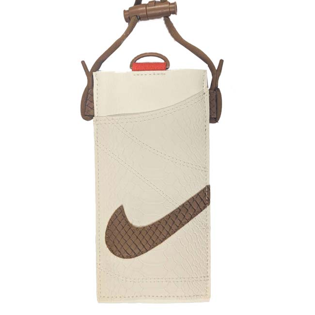 ナイキ(NIKE) 2025 SU ユニセックス Premium プレミアム フォンクロスボディバッグ SNAKE スマホホルダー スマホケース N1011948-120 ペールアイボリー(25y5m 4,692円