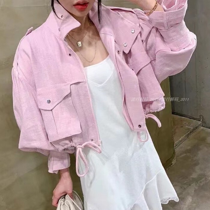 ショート丈ブルゾン アウター ブルゾン ジャケット ショート ショート丈 袖あり 長袖 ハイネック 襟付き 前開き かわいい 大人可愛い きれいめ シンプル カジュアル 大人 上品 おしゃれ お洒落