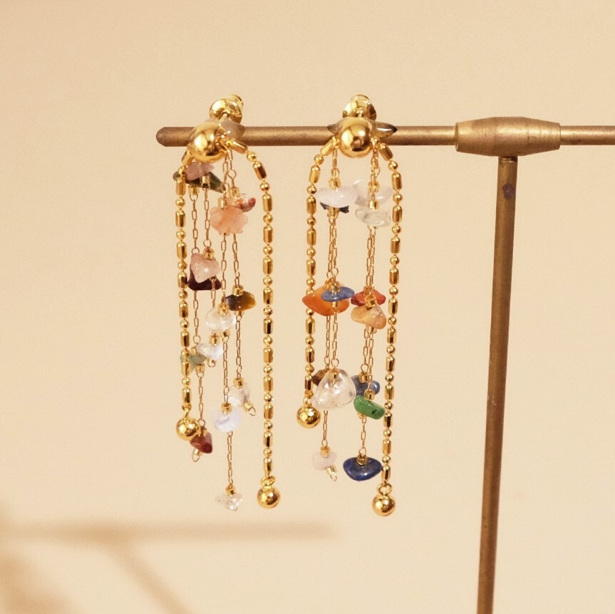 ピアス カラーストーン きれいめ 大人 お洒落 アジアン エスニック エキゾチック こなれ感 個性的 クール モード系 エレガント 主役級 存在感 抜け感 オールシーズン 誕生日 母の日