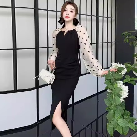 ワンピース ワンピドレス ひざ丈 長袖 シフォン スリット ドット柄 かわいい 大人可愛い きれいめ カジュアル 大人 上品 おしゃれ お洒落 かっこいい 大人女子 ラブリー キュート ガーリー