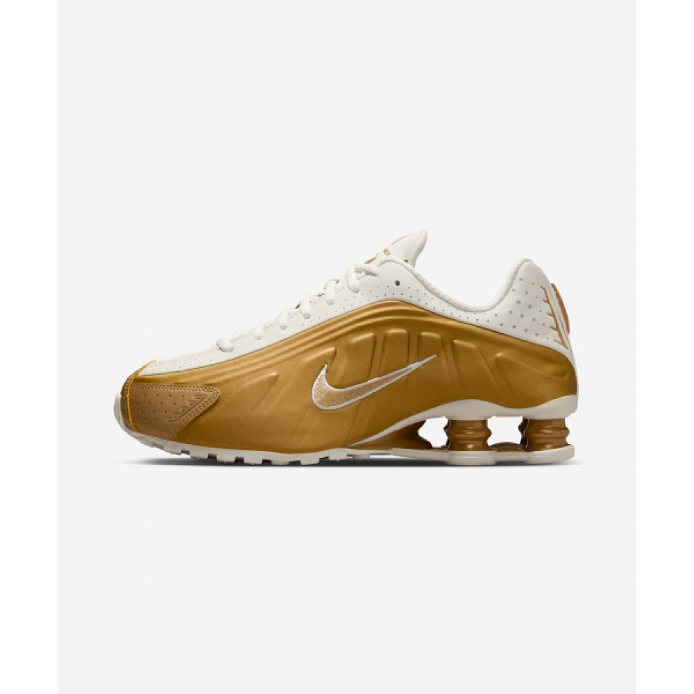 NIKE シャクス R4 W ソフトパール:メタリックゴールド / AR3565-010 22,884円