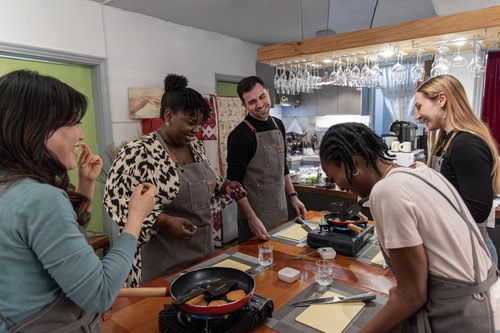 [ソウル]ソムリエと一緒に楽しむワインペアリングキムチ料理クッキングクラス