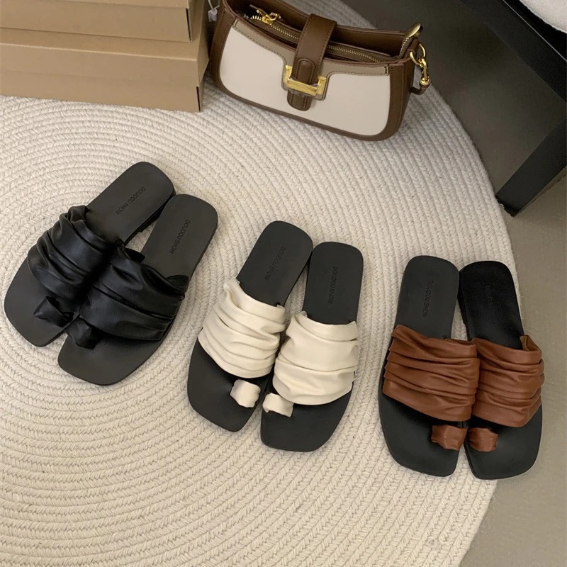 レディースアウター用ソフトレザーサンダル2024 スクエアトゥスリッポン 平底プリーツビーチスリッパ Ins 5,360円