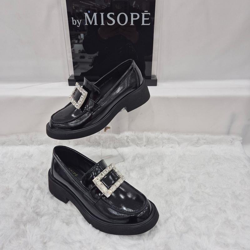 By 女性用ジュエリー装飾ポイントローファー 112HT419SD009 BLACK 1 JJ