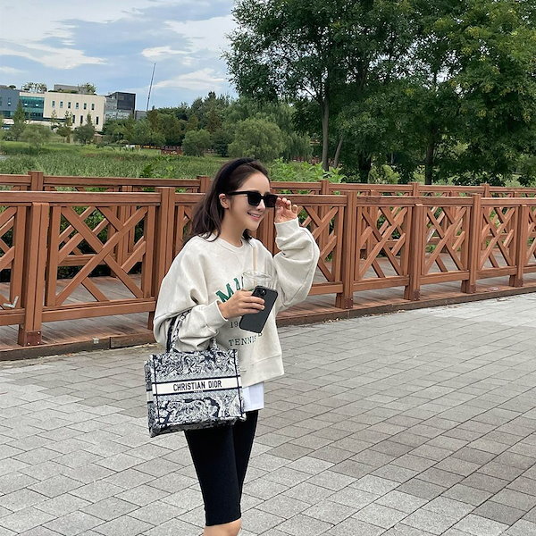 レディース トップス プルオーバー トレーナー 長袖 ボリューム袖 ドロップショルダー 萌袖 ラウンドネック ワイド 伸縮性 薄手 スウェット シンプル カジュアル レトロ こなれ感 ラフ