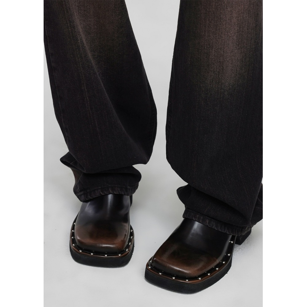 ブラックアップピロットンレザースタッドミュール