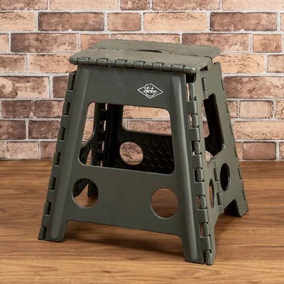 他サイト： 不二貿易 折りたたみ収納スツール フォールディングステップスツール 高さ39cm カーキ　H39KH 踏み台 折りたたみ スツール 脚立 いす イス ステップ台 おしゃれ アウトドア 軽量の商品画像