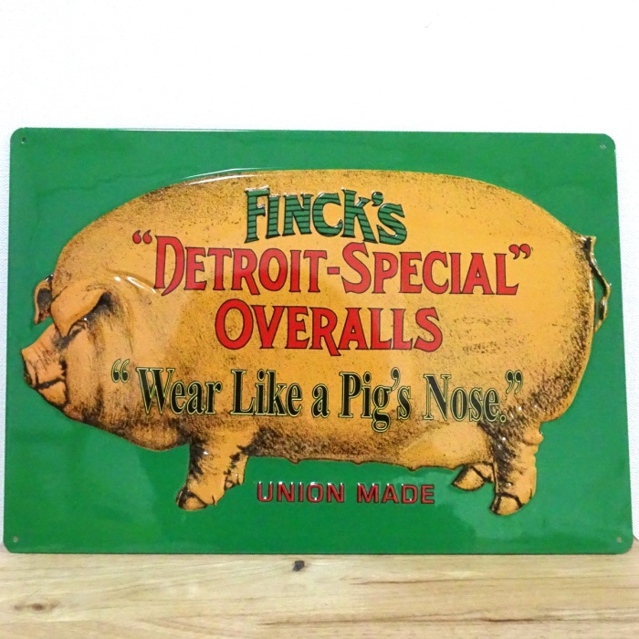 ブリキ看板 FINCK’S GREEN エンボスメタルプレート アンティーク ガレージ グリーン ブタ　目立つ プレート 壁飾り 正規ライセンス品 アメリカン 雑貨 インテリア おしゃれ 可愛い
