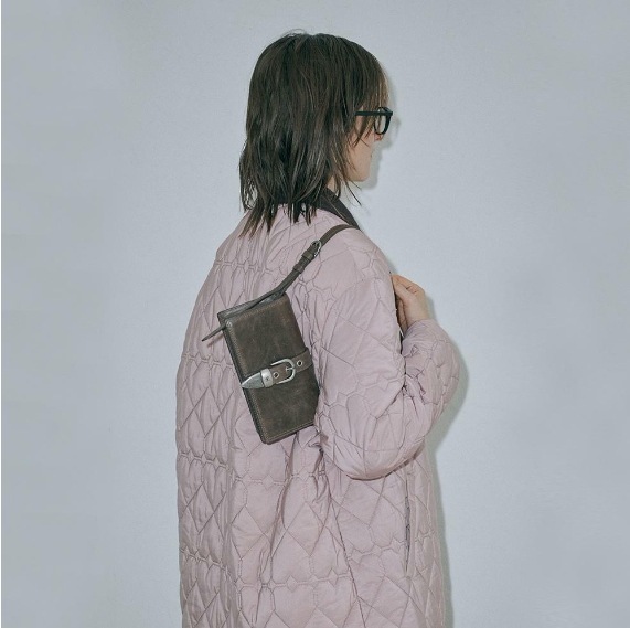 【MARGESHERWOOD】 BELTED FLAP : WASHED BROWN PULL-UP