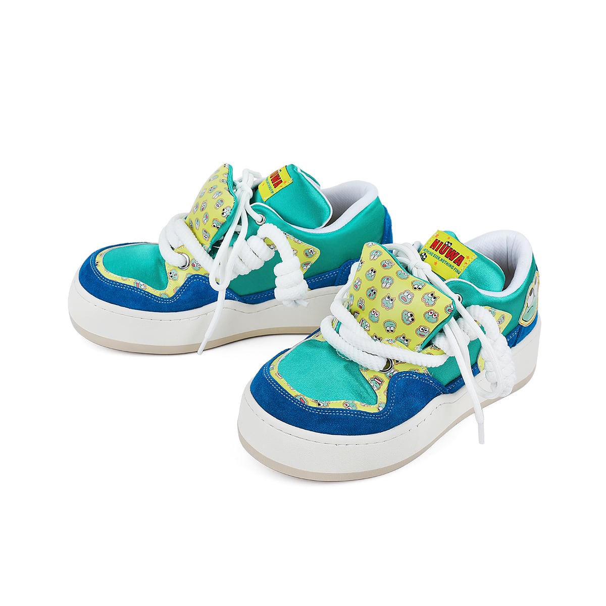 カエル模様の厚底スニーカー ニッチ Y2K かわいい カジュアル 厚底 ボードショーツ スリッポンシューズ デザイナー ユニーク