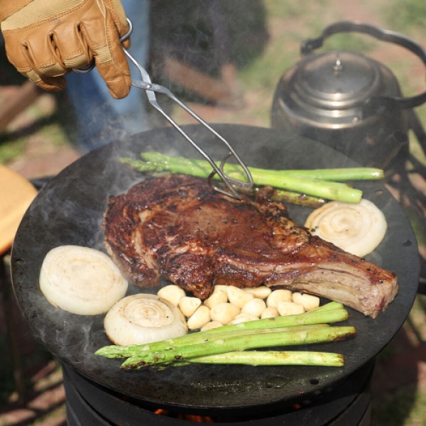 800℃ キャンプ ブラックラウンドフライパン グリドル 焼肉鉄板 39cm セット (蓋+かばん+取っ手)