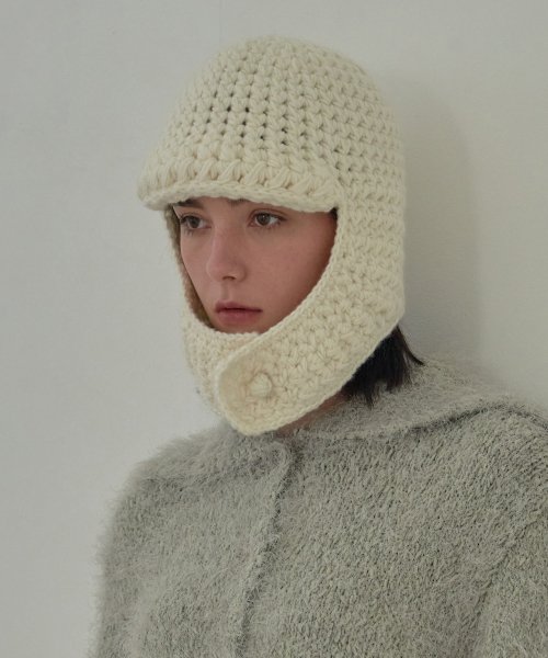 Label Crochet Knit Hat Cream