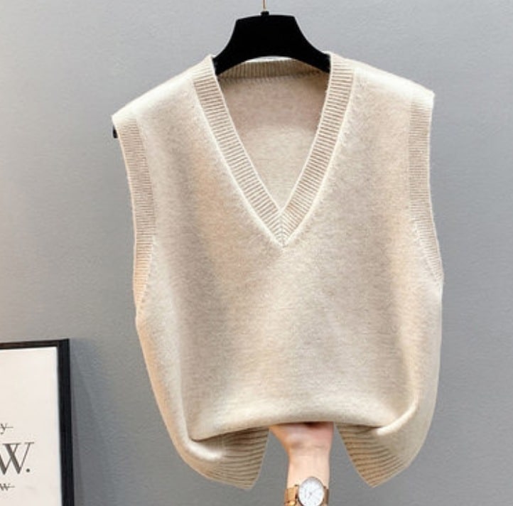 ニット ベスト セーター ノースリーブ Vネック かわいい 大人可愛い きれいめ シンプル カジュアル ラフ ボーイッシュ 無地 春 秋 冬 オフィス 学生 デート お出かけ 重ね着 モテ L XL