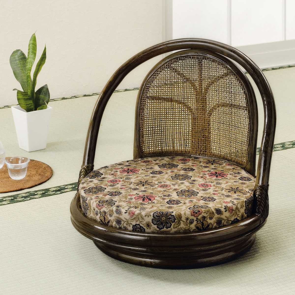 籐 回転座椅子 ロータイプ ラタンチェア 座面高13cm 回転式 背もたれ付き 肘付き 肘掛 イス チェア 座いす アジアン 籐家具 花柄 和モダン ラタン リラックスチェア パーソナルチェア 9,475円