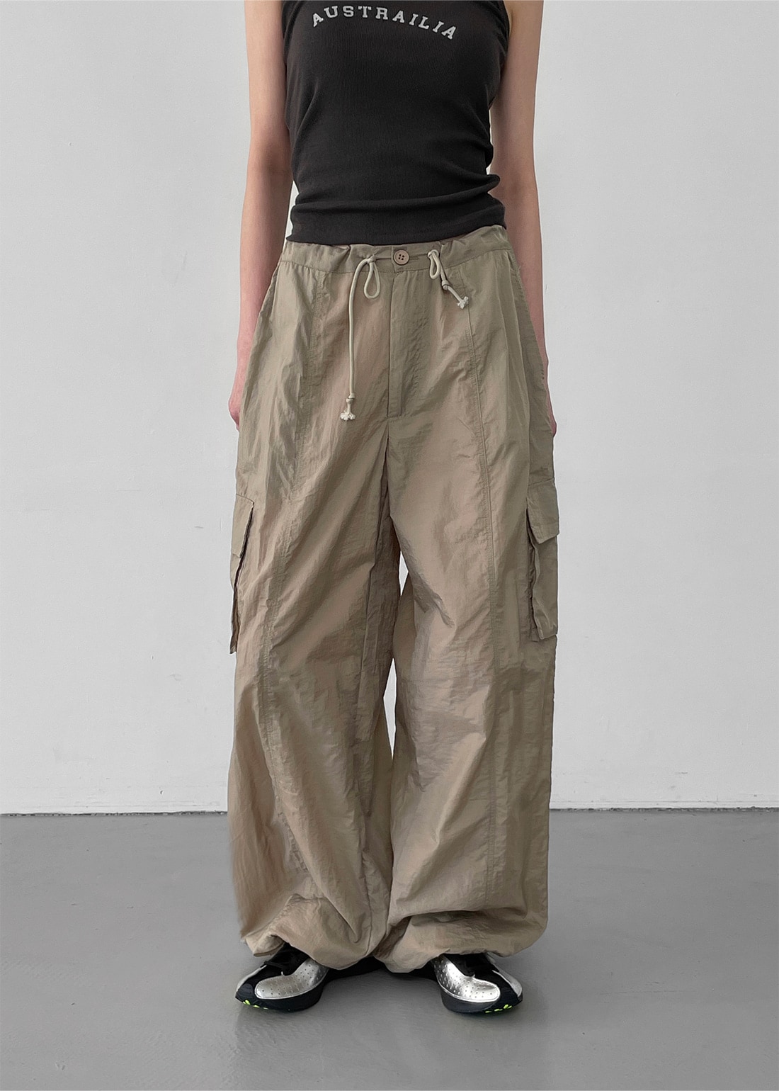 レッシャーツーウェイナイロンワイドカーゴパンツ
