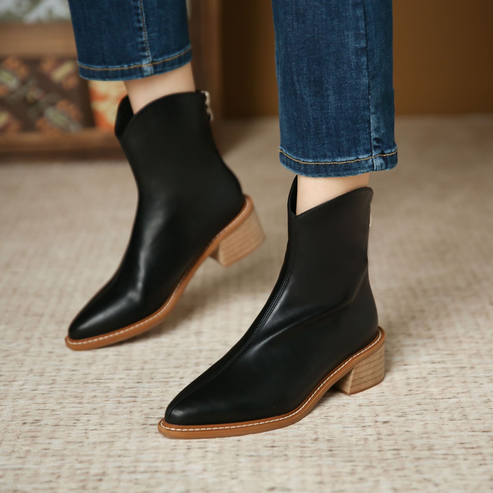 3321-2 ポインテッドトゥ厚底の新型バイクブーツ 英国調ショートブーツ 女性用 チェルシーブーツ