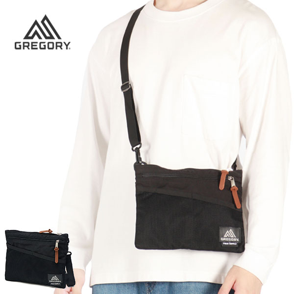 日本正規品 サコッシュ ショルダーバッグ バッグ 斜めがけ 軽量 小さめ 2L 難燃加工 キャンプ アウトドア ペットボトル フィールドサプライ クラシックサコッシュM FR