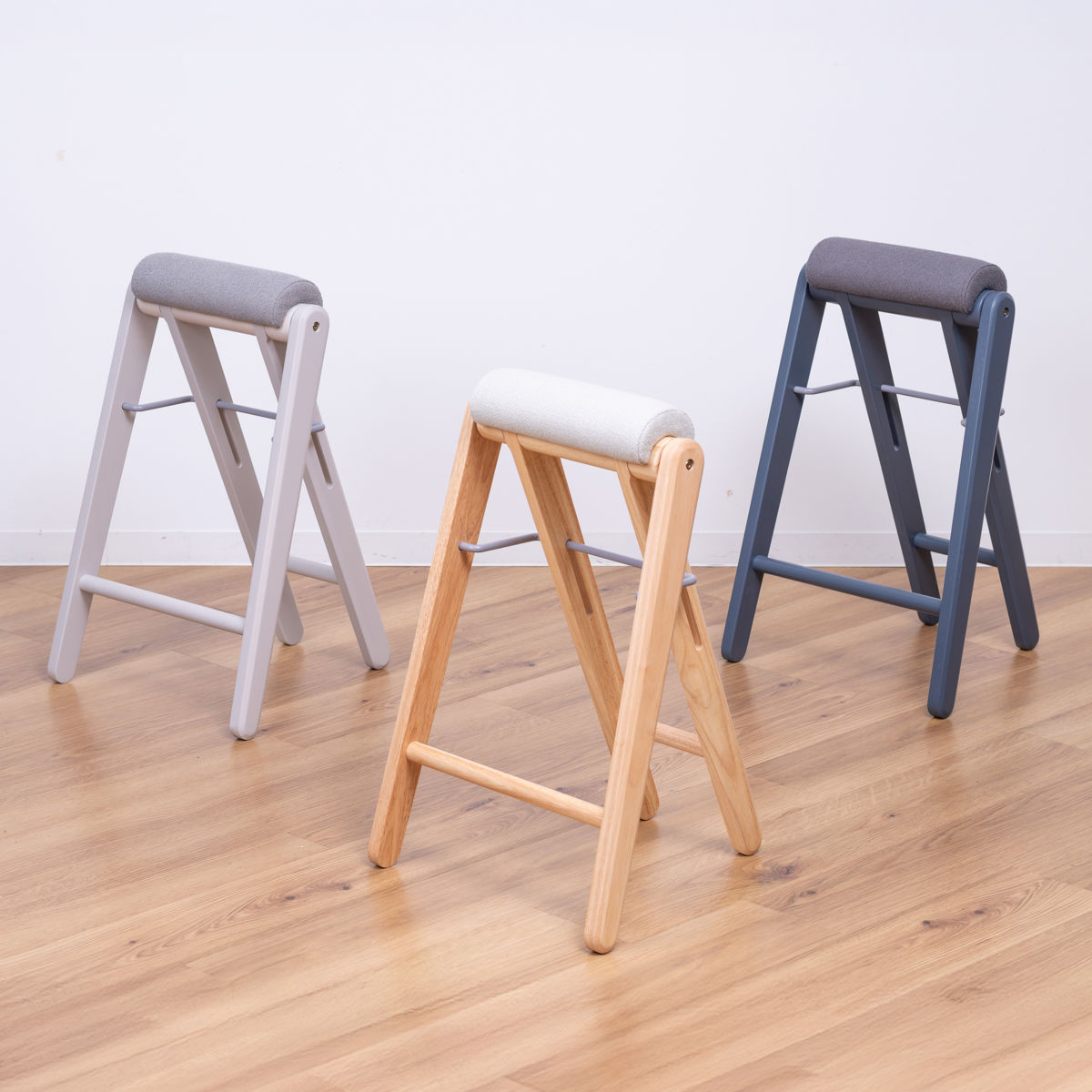 スツール 折りたたみ 高さ64cm ハイスツール ティット 腰掛け キッチン チェア スリム 木製 天然木 シンプル 北欧 モダン おしゃれ コンパクト収納