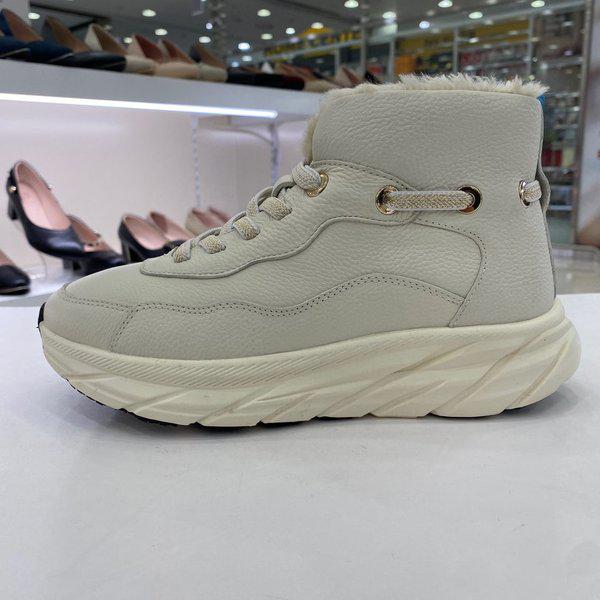 女性軽量防寒ブーツ YAEWSB836WH HSPD4A GN 17,994円