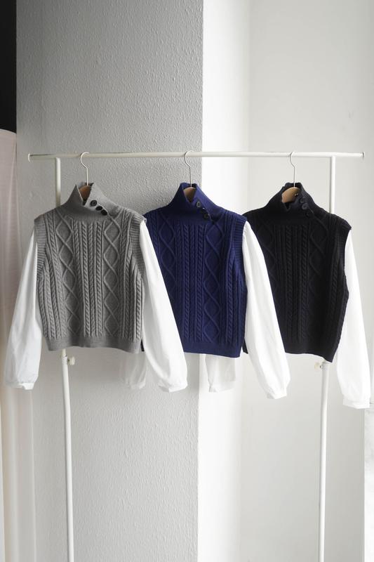 プロニットブラウス