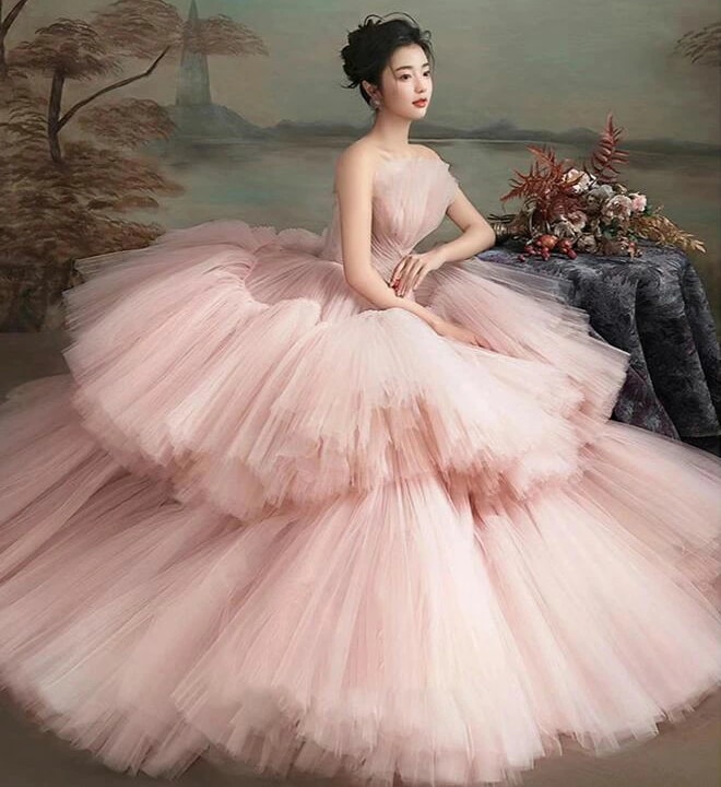 ウェディングドレス フォトウェディング撮影 多重チュール きれいめ 二次会ドレス 結婚式ドレス 演奏会 エレガント 高級感 パーティードレス ロング 花嫁ドレス 前撮りドレス 後撮り お姫様 可愛い