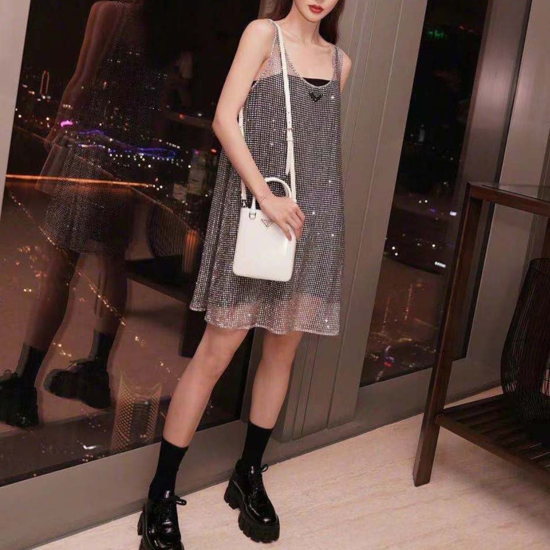 ワンピース フレアワンピース ワンピドレス パーティードレス サマードレス ミニ丈 ショート丈 袖なし ノースリーブ ラウンドネック フレア Aライン 透け感 シースルー きれいめ シンプル 大人