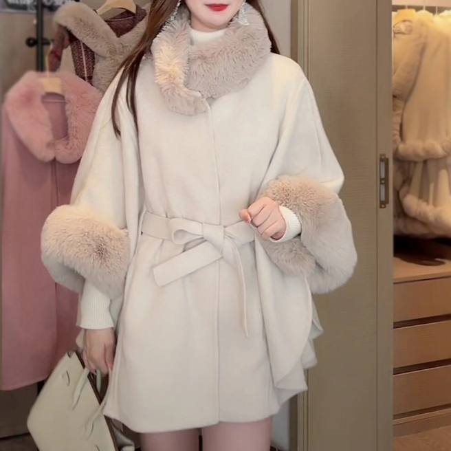 アウター レディース ケープコート 毛皮コート ファーコート ショート丈 袖あり 長袖 ボリューム袖 ウエストリボン 韓国 オーバーサイズ ドロップショルダー 大人可愛い シンプル カジュアル 大人
