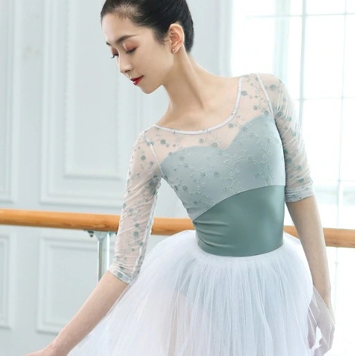 女性ダンスレオタード 大人レースバレエレオタード 体操レオタード ダンス用半袖水着 バレリーナダンス