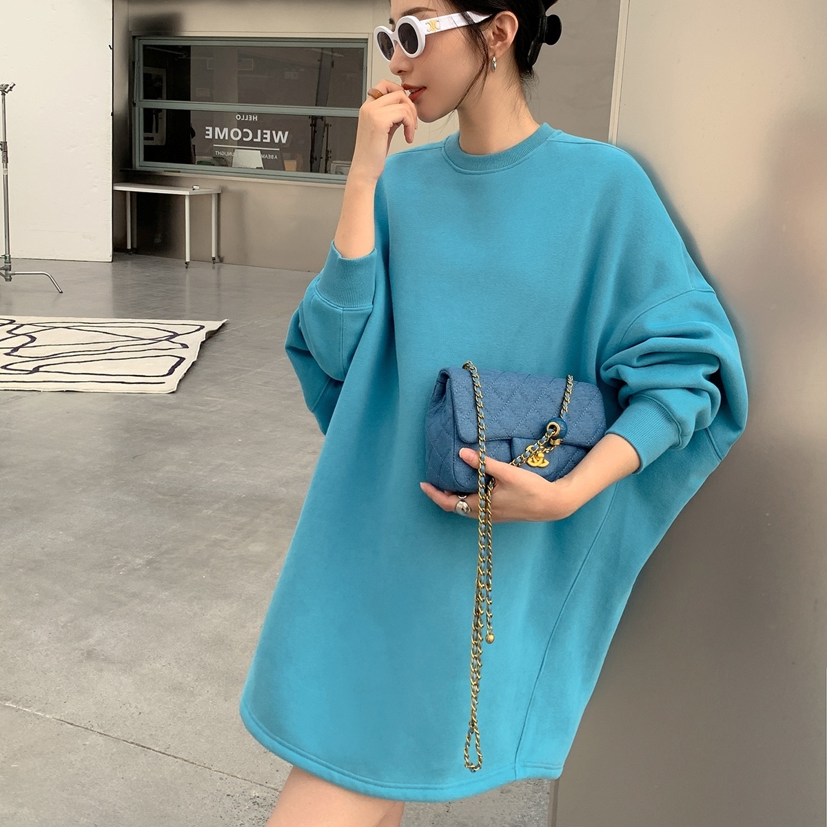 トップス トレーナー プルオーバー 長袖 ミディアム丈 ラウンドネック かわいい 大人可愛い きれいめ シンプル 上品 おしゃれ かっこいい カジュアル レトロ ラフ ルーズ こなれ感 個性的 主役級